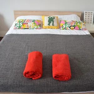 sunny-studio-in-the-center-of-lviv.hotelslviv.net/